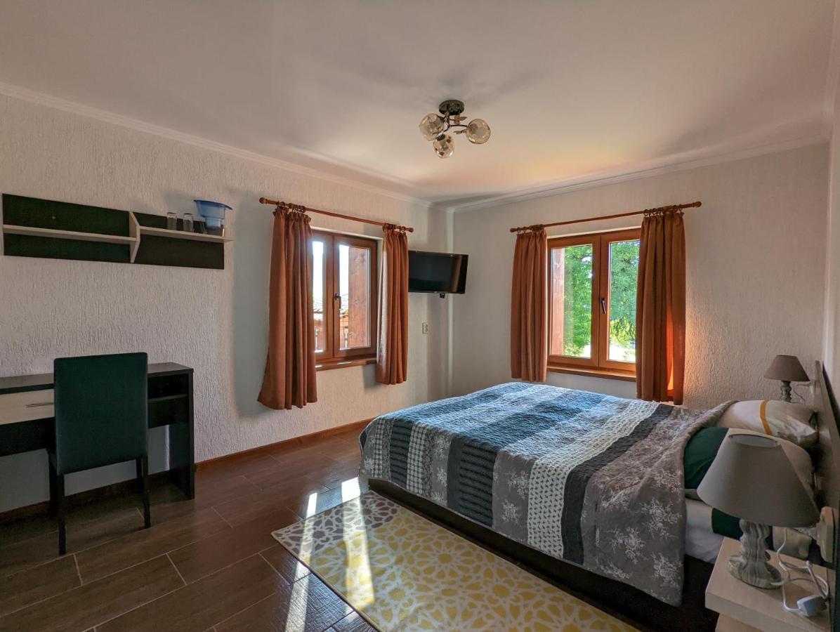 Къща За Гости Феникс Koprivchtitsa Extérieur photo