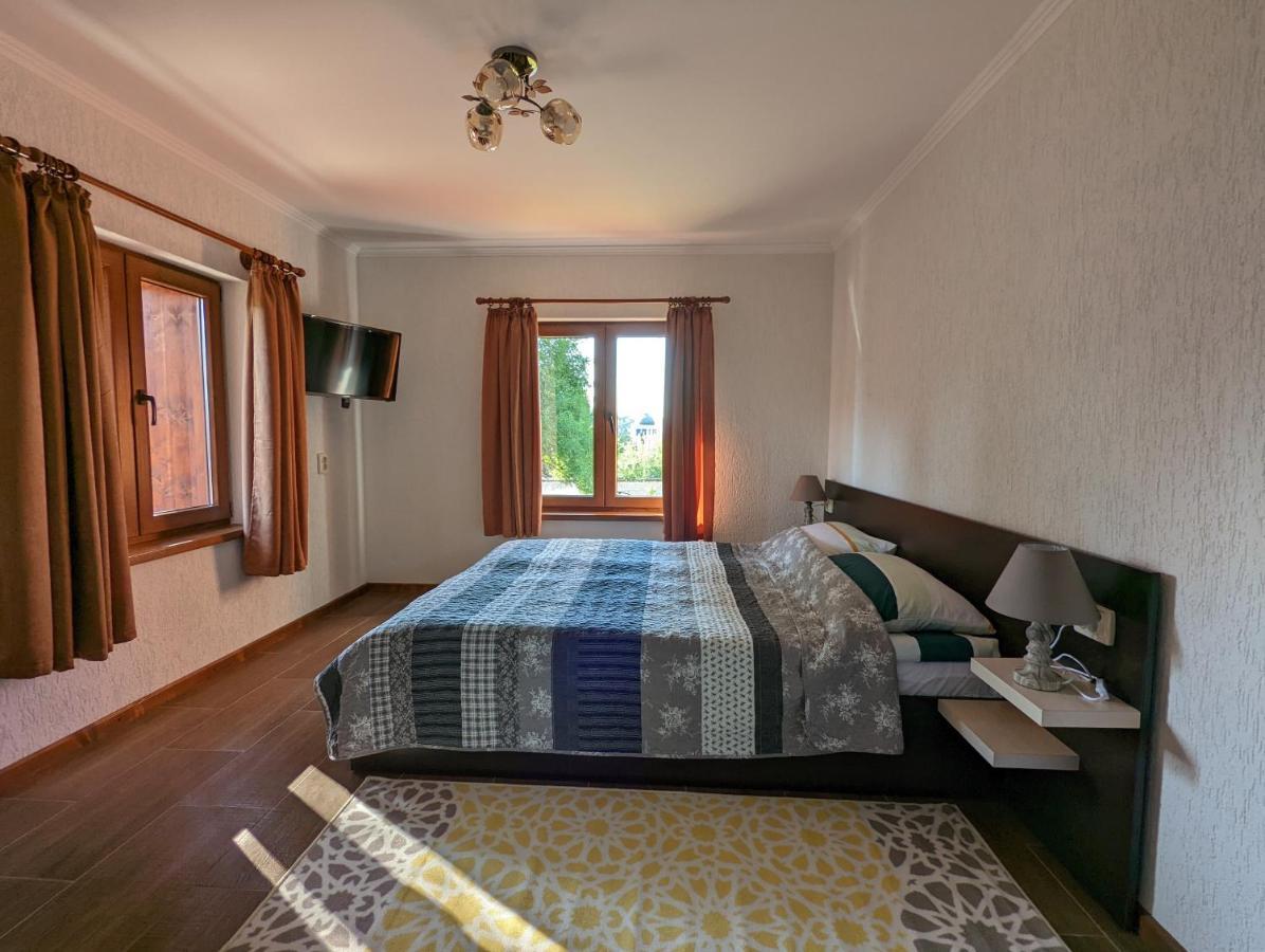 Къща За Гости Феникс Koprivchtitsa Extérieur photo
