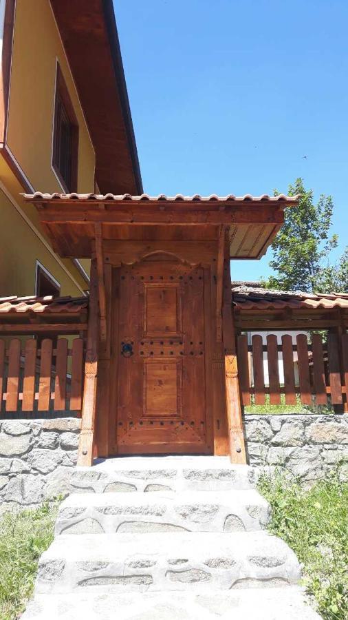 Къща За Гости Феникс Koprivchtitsa Extérieur photo